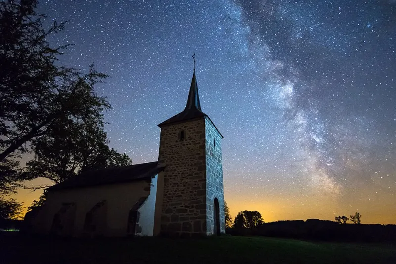 Look Up: The Rural Towns Reclaiming the Night Sky — and Why Travelers Are Following