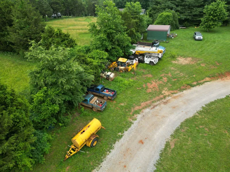 Gavel Down, Jackpot: How Small-Town Auction Houses Became the Secret Weapon of Serious Collectors